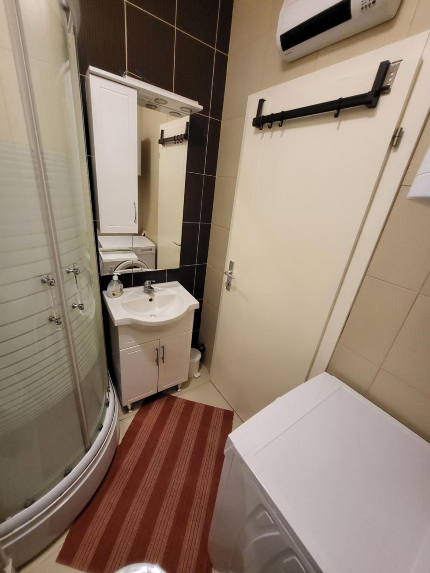 Stan Na Dan Prnjavor, Gajba U Centru Apartment ภายนอก รูปภาพ